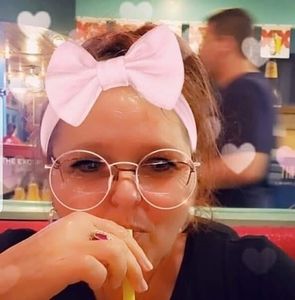 Meet your Posher, Cindy